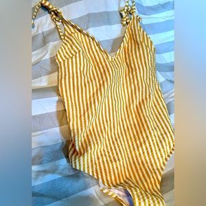 NOT FOR SALE* Jessica Simpson Seer Sucker One Piece Swim Suit XL